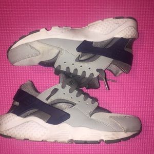 Nike Huarache Runs W7